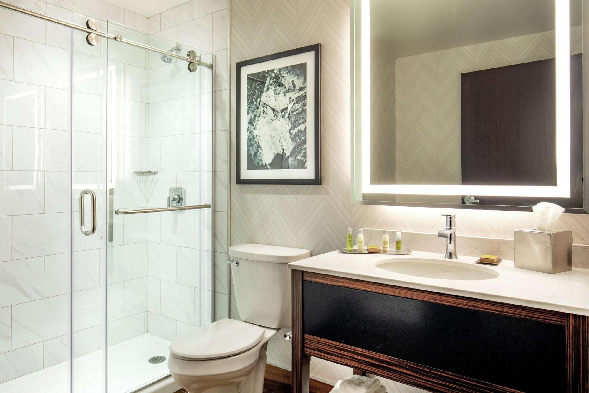 Hotel Doubletree By Hilton Downtown 4*