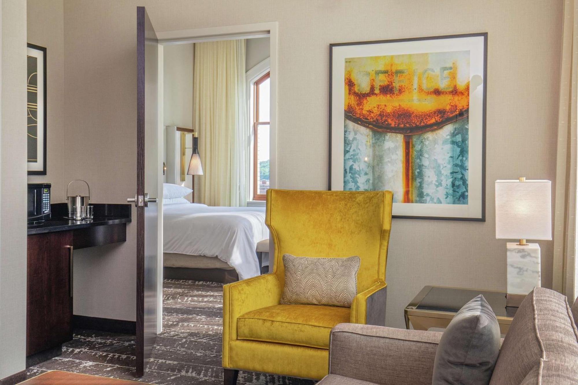 Doubletree By Hilton Downtown Hotel